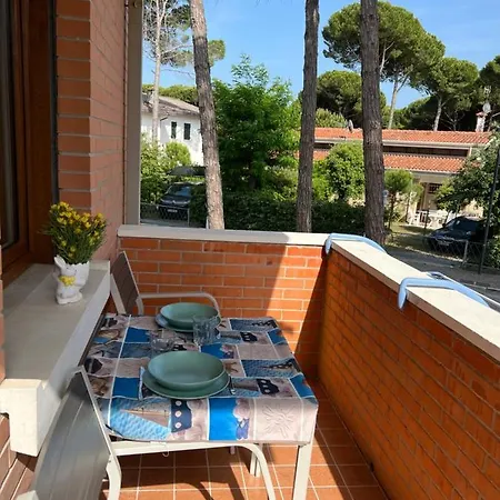 Twin Pine Trees Flats, Near Διαμέρισμα *