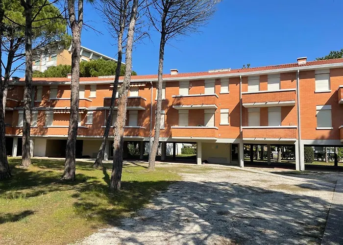 Διαμέρισμα Twin Pine Trees Flats, Near Μπιμπιόνε